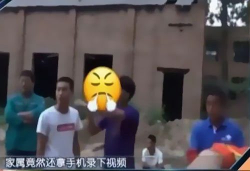 男子觸電，家屬怒斥消防員&ldquo;帶電也得救&rdquo;